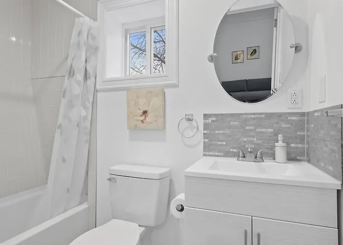 Homestay Bloomfield/shadyside @f Quiet And Stylish Private Bedroom With Shared Bathroom Pittsburgh